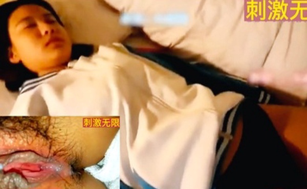 顶级迷奸迷奸刚成年纯情校服学生嫩妹抽插时满满的水声