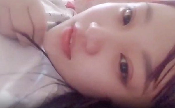 度云泄密二次元巨乳小萌妹胸部很大洗完澡拿着奶子吃肉棒插骚穴白浆流了流