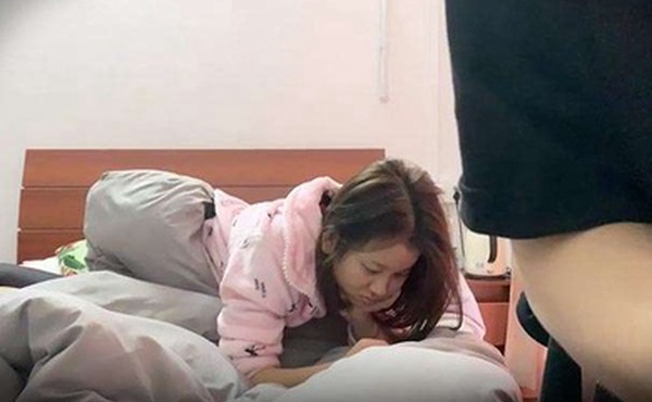 情侣自拍小伙好会舔让女友欲仙欲死小伙好精力连干三天