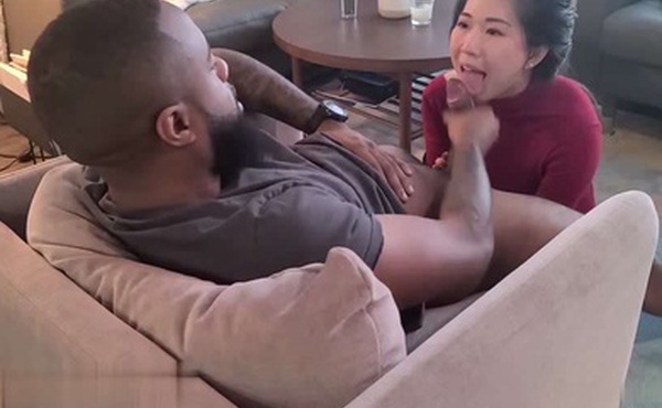 同人绿帽乱伦美女宠物战斗系统