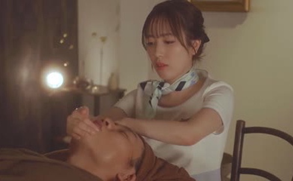 STARS-765小凑四叶初戏剧作品自接吻开始的4职业角色扮演