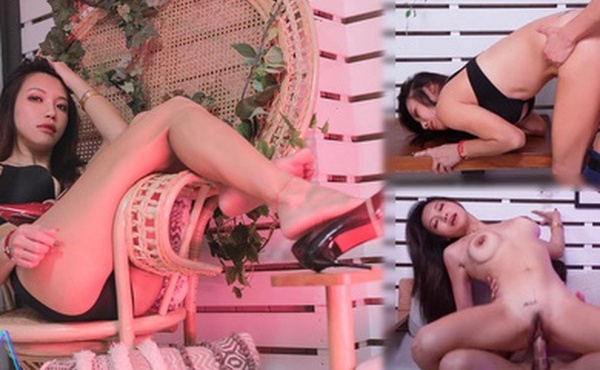 王欣引狼入室激情夜晚与小狼狗的浪漫激战