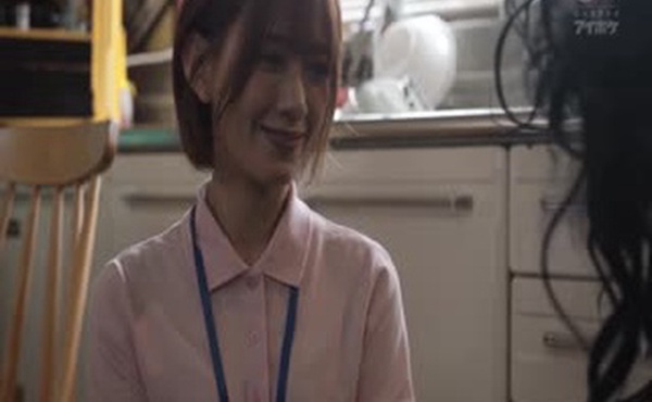 IPZZ-429 相当有母性的美乳正妹在满是垃圾的房间里跟宅男做爱中出-希岛爱里