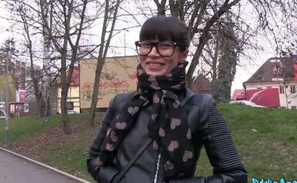 PublicAgentMonaKim性交