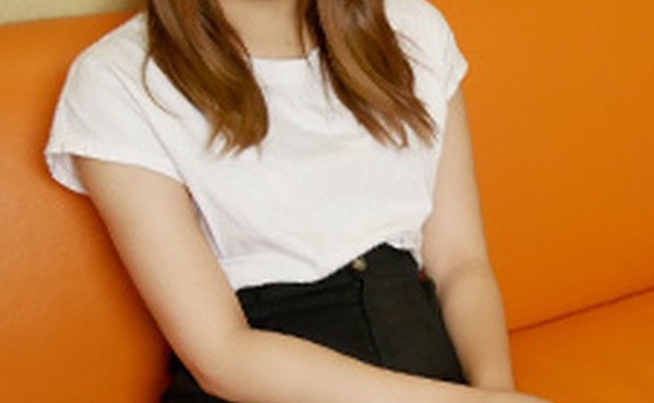 G罩杯风格出众素人正妹舔老爷子全身 永田佑