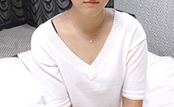 一个关于我如何偷偷操我朋友的妹妹的故事 大西千佳