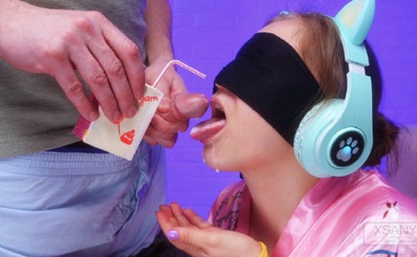 与妹妹玩品尝猜物的游戏一步步玩耍直到我掏出来我的鸡巴来