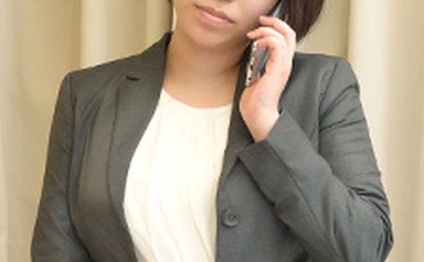 丰满的求职女大学生的原始性爱召唤！不再有阴户或采访！佐藤纪子