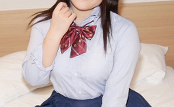 制服时代～学生时代也曾穿着制服做爱～目黑美嘉