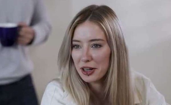 SweetSinner.24.05.21.Haley.Reed.Smokin.Wife