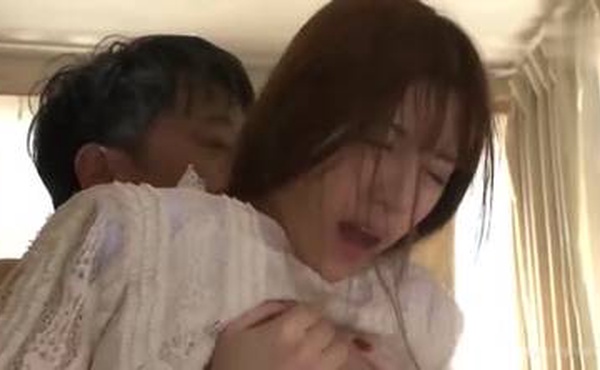 SSIS-344老公的存在忽隱忽現公公流汗舔舐七森梨梨-七森莉莉