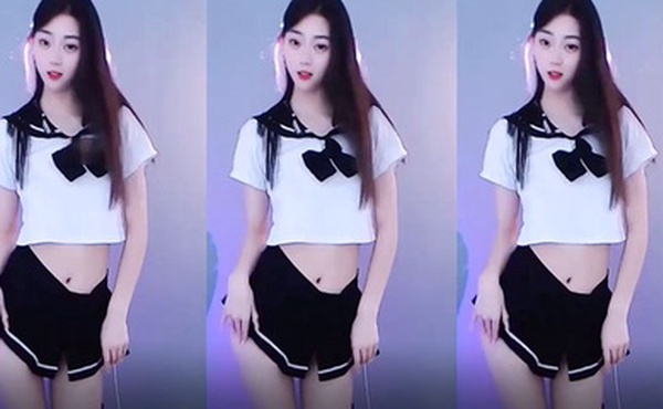 颜值主播极品反差婊桃诗诗抹油道具自慰表情销魂