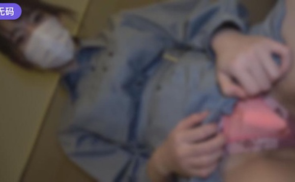 FC2-3130254 「#64」控えめなアイドル系美女にオッサンの欲望が襲う！遠隔ローターで辱めて生チンポでも