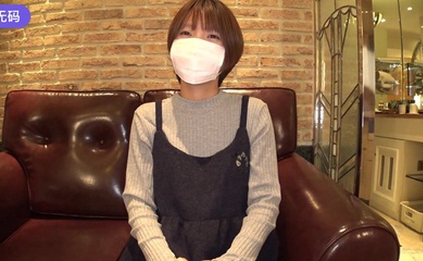 FC2-988295 初撮り身長145cmのミニマム奥様旦那さんから相手にされず悶々···大人しい外見からは