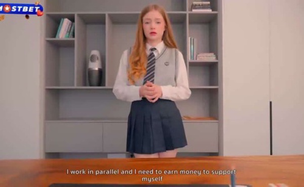 邪恶的校长威胁漂亮女学生办公室性爱后入大肥逼第一视角颜射