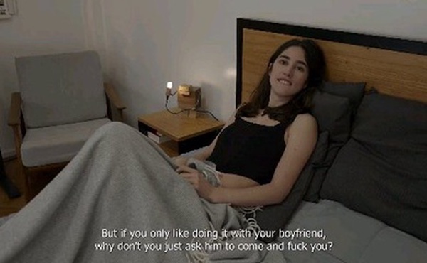 作弊的继妹要求帮忙自慰，所以我射了她_-_业余爱好者