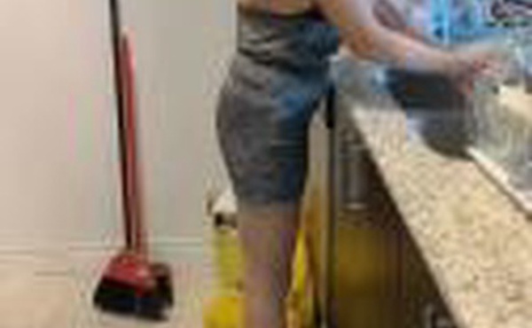 国产AV 抖阴 熟女妈妈 儿子 叔叔 乱伦