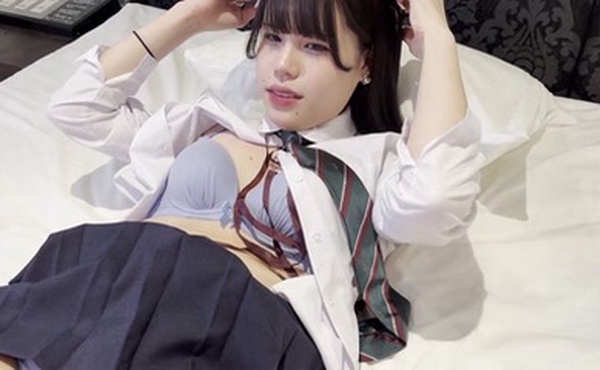 色白パイパンましゅまろボディと初々しさにメロメロ♥中出しｾｯｸｽ♥[セイ服Ver.]FC2-PPV-4777292